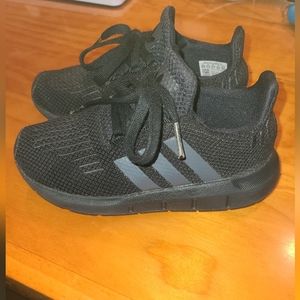 Adidas black unisex kids shoes 10K